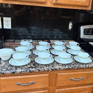 Elegant Green and White Tea Set